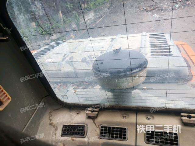 右侧玻璃角标（驾驶室部分）