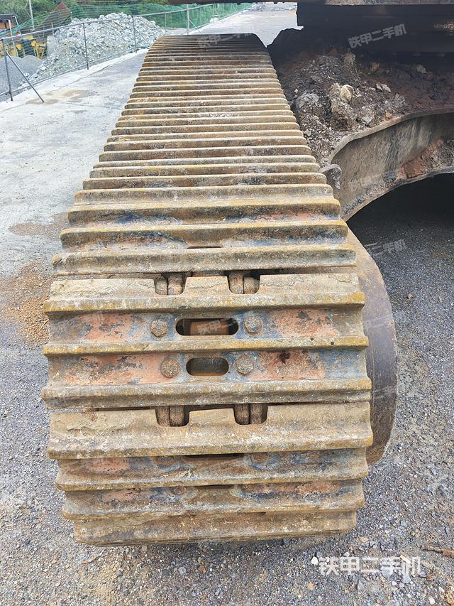 单侧履带整体（整机外观）