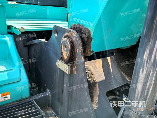 大臂根部 斜视（工作和回转装置）