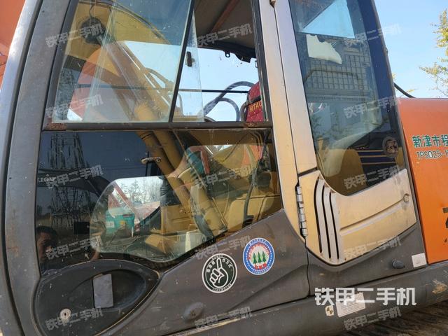 驾驶室整体（整机外观）