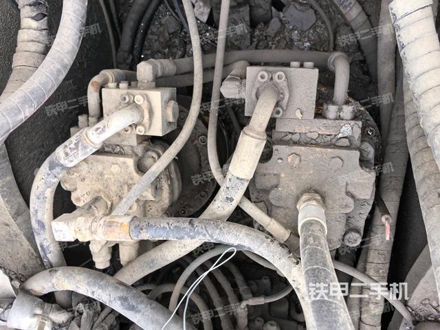 回轉(zhuǎn)馬達(dá)（上車部件）