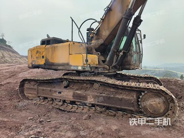 整机右后45°(整机外观) 整机右后45°(整机外观)