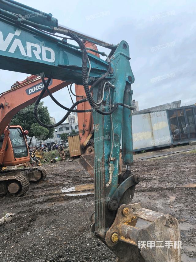 大臂整體?右側(cè)（工作和回轉(zhuǎn)裝置）