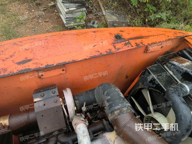 駕駛室頂部俯視（上車部件）