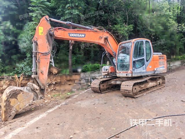 斗山DX150LC-9C挖掘机