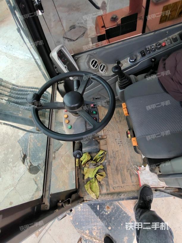 座椅后部（駕駛室部分）