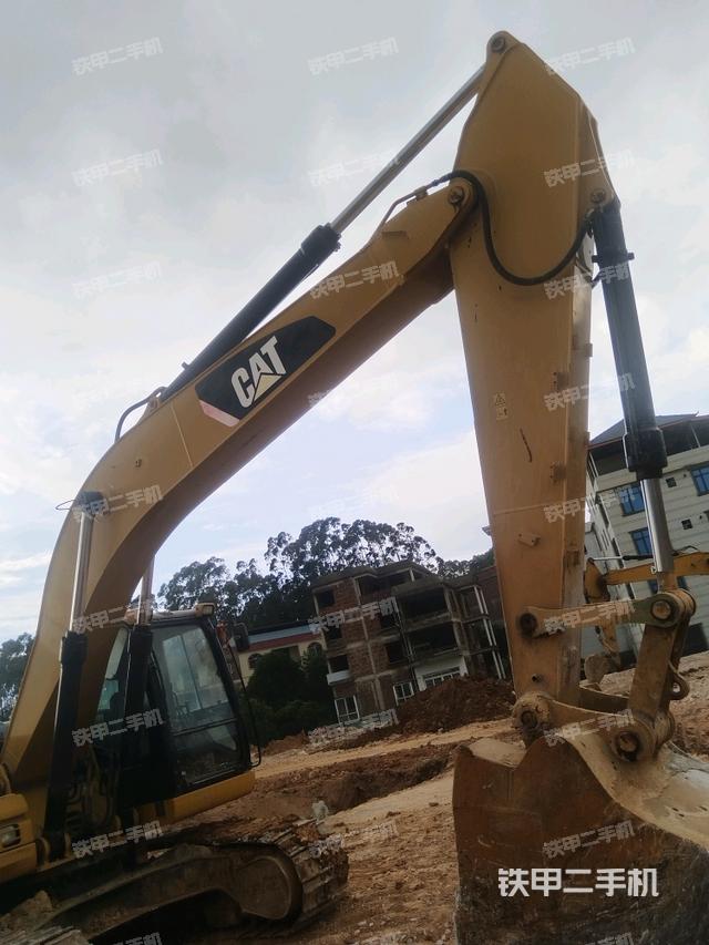 小臂整體左后（工作和回轉(zhuǎn)裝置）