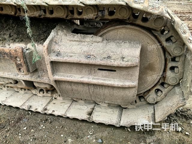 左導(dǎo)向輪（行走機(jī)構(gòu)）