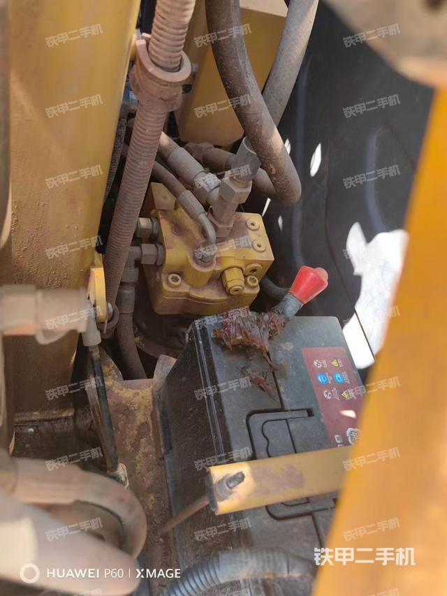 駕駛室頂部（整機(jī)外觀）