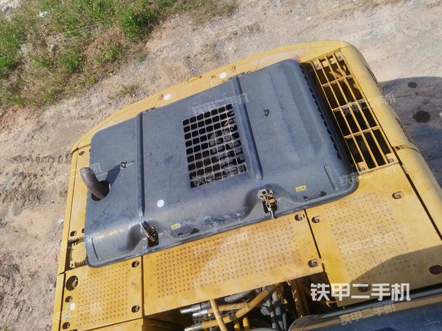 氣門室蓋螺絲特寫（上車部件）