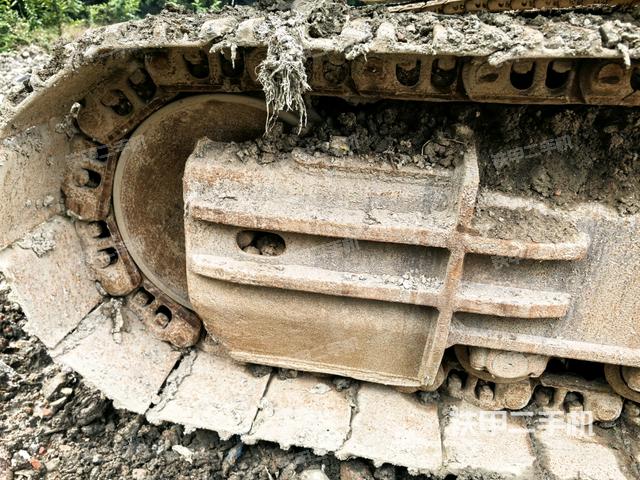 左側(cè)行走馬達蓋板（行走機構(gòu)）