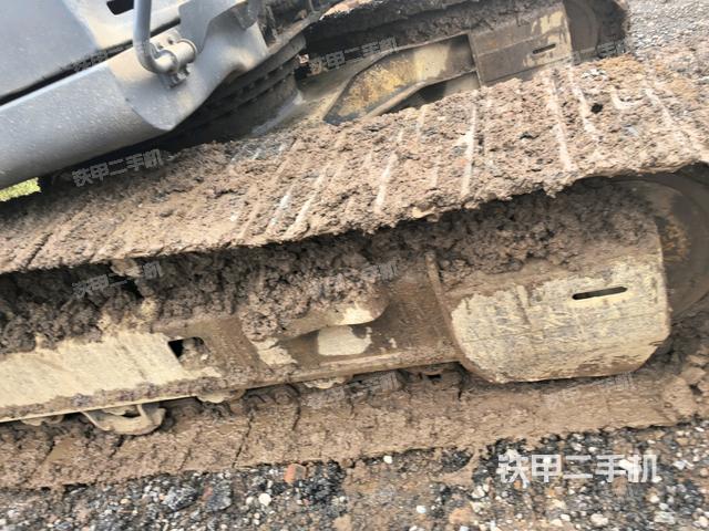 左側(cè)行走馬達(dá)蓋板（行走機構(gòu)）