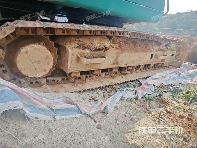 單側(cè)履帶整體（整機(jī)外觀）