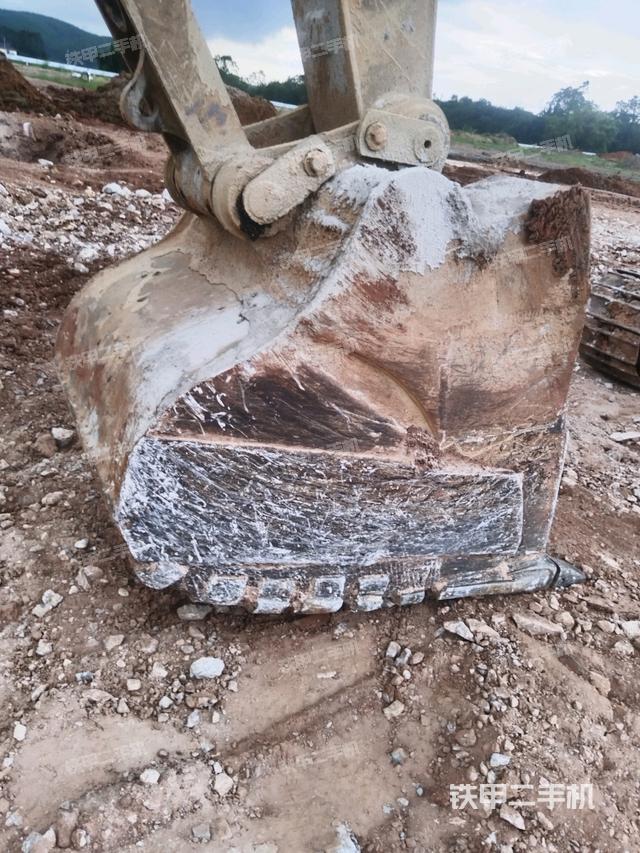 大臂根部?斜視（工作和回轉(zhuǎn)裝置）