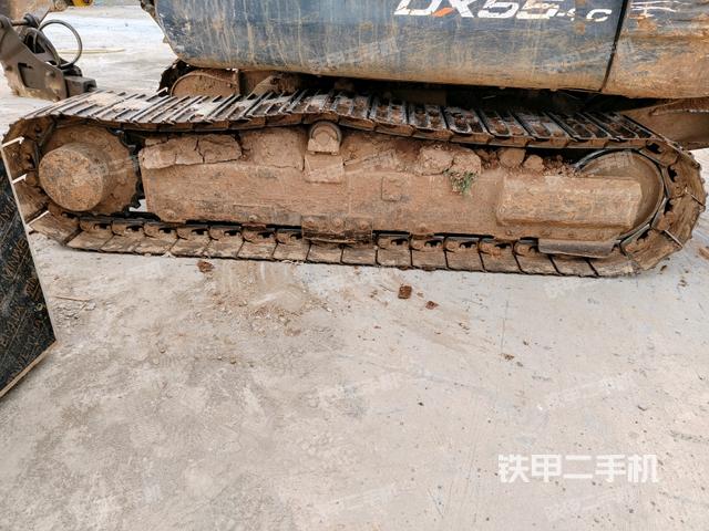 左側(cè)行走馬達(dá)蓋板（行走機(jī)構(gòu)）