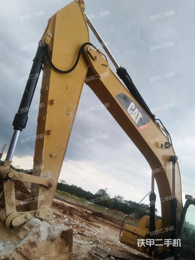 大臂整體?右側(cè)（工作和回轉(zhuǎn)裝置）