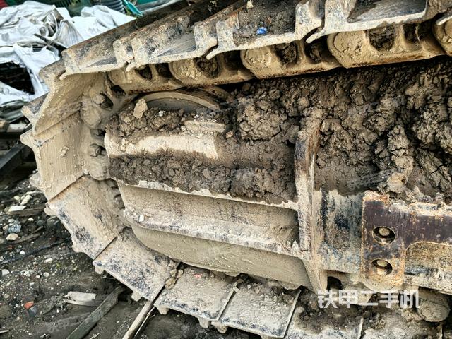 左侧行走马达盖板（行走机构）