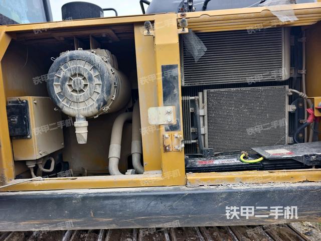 散熱器正面（大件艙室）