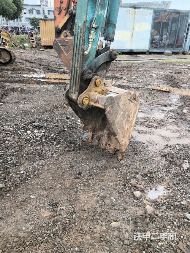 小臂整體左后（工作和回轉(zhuǎn)裝置）