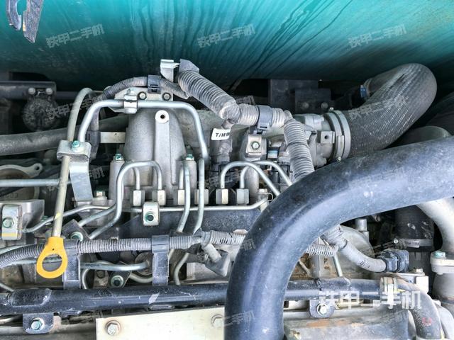 气门室盖螺丝特写（上车部件）