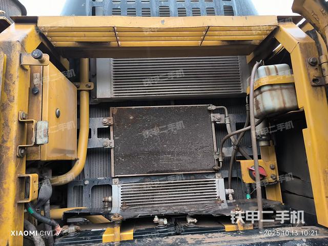 散熱器正面（大件艙室）