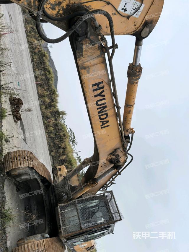 大臂整體?右側(cè)（工作和回轉(zhuǎn)裝置）