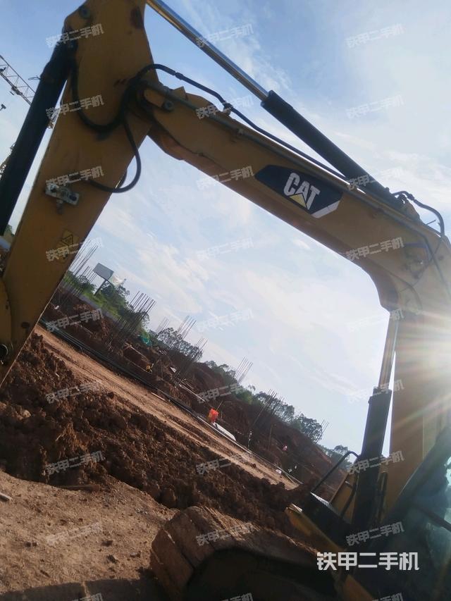 小臂整體左后（工作和回轉(zhuǎn)裝置）