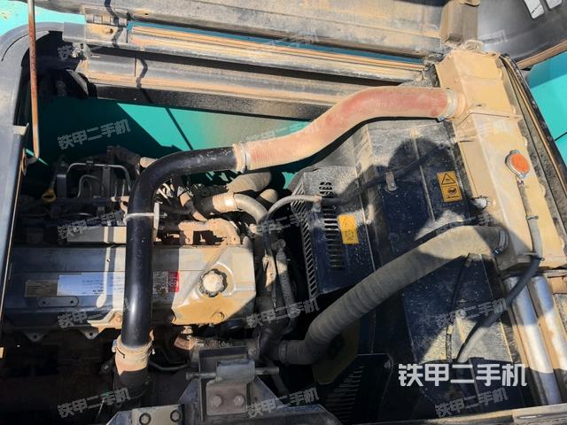 发动机室（上车部件）