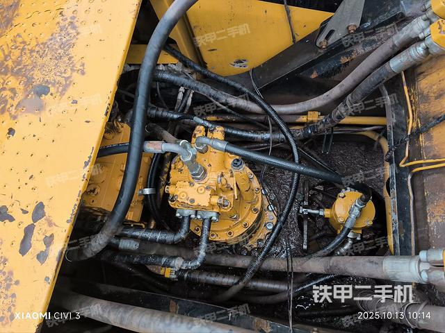 中央回轉(zhuǎn)接頭特寫（上車部件）