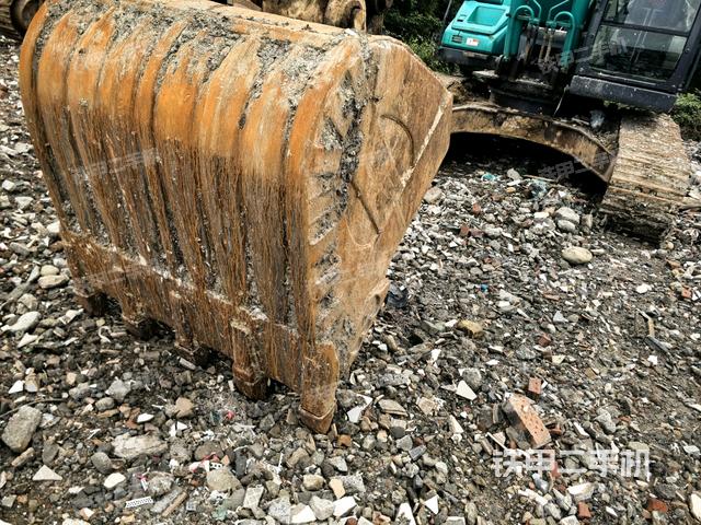 鏟斗45度（工作和回轉(zhuǎn)裝置）