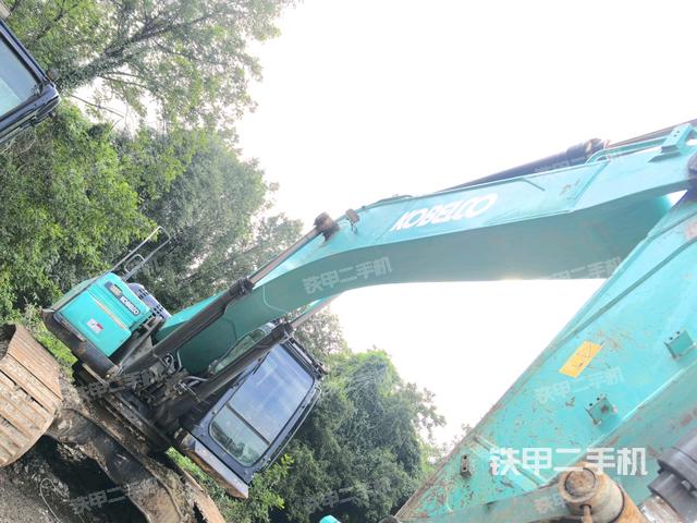 大臂整体 右侧（工作和回转装置）