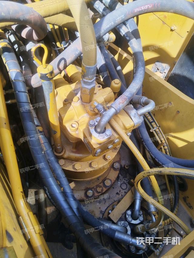 回轉(zhuǎn)馬達(dá)（上車部件）