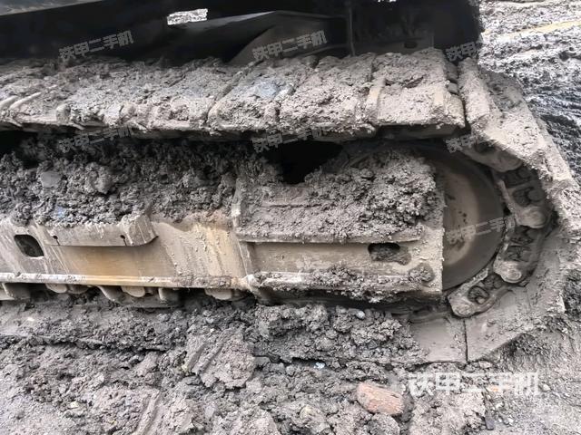 右侧履带整体（行走机构）