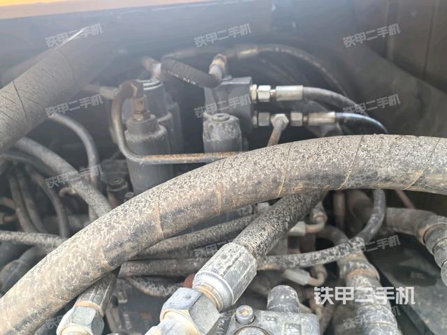 駕駛室頂部俯視（上車部件）