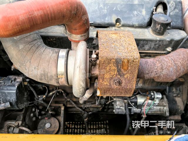 氣門室蓋螺絲特寫（上車部件）