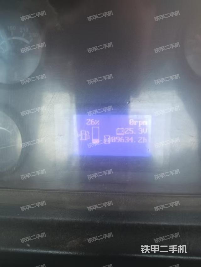 驾驶室右侧全景照（推土机驾驶室）