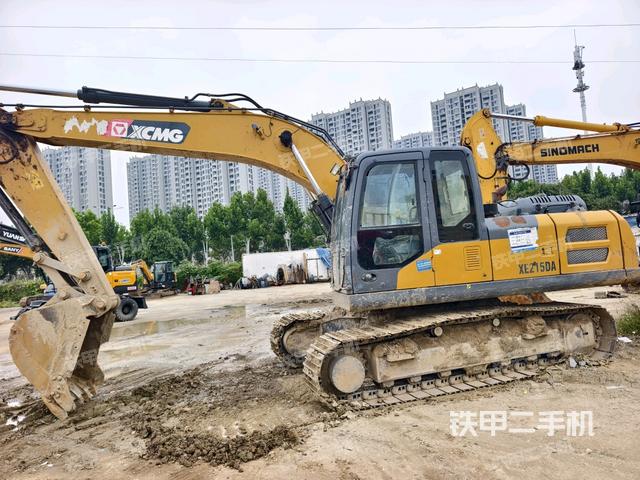 徐工XE200DA挖掘機(jī)