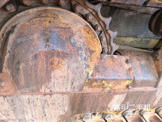 推土铲右后（推土机底盘及工作装置）