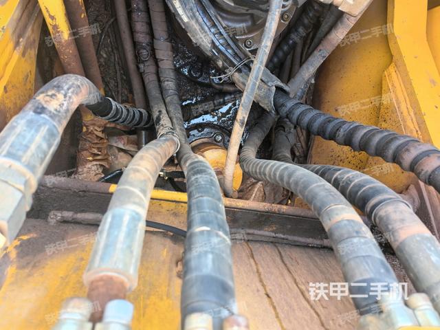 回轉(zhuǎn)馬達(dá)（上車(chē)部件）