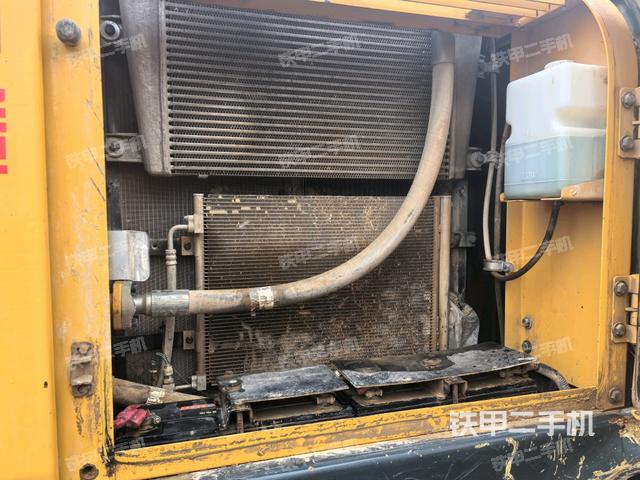 散熱器正面（大件艙室）