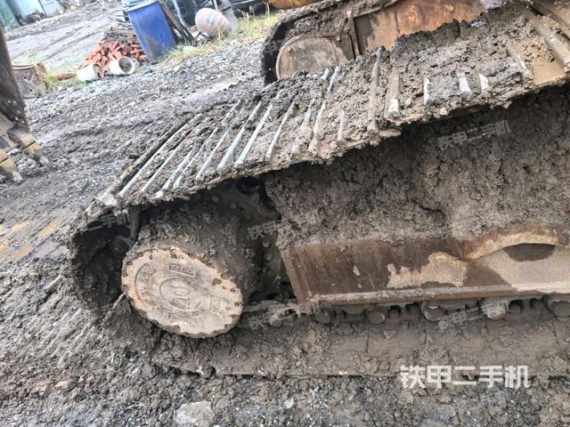 左側(cè)履帶整體?（行走機(jī)構(gòu)）