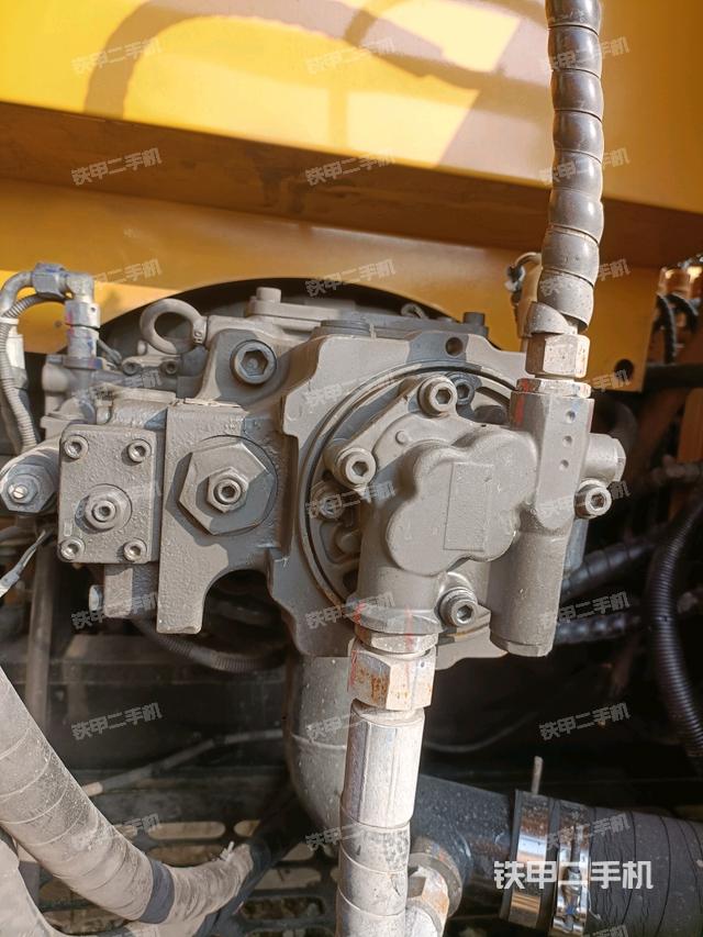 液压泵斜45 左（大件舱室）