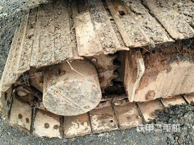 單側(cè)履帶整體（整機(jī)外觀）