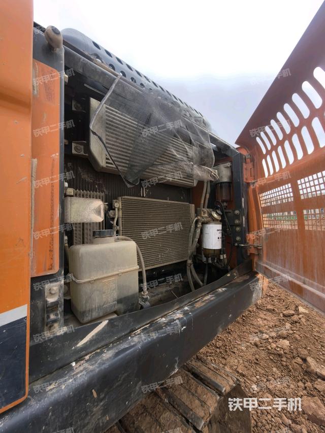 散熱器正面（大件艙室）