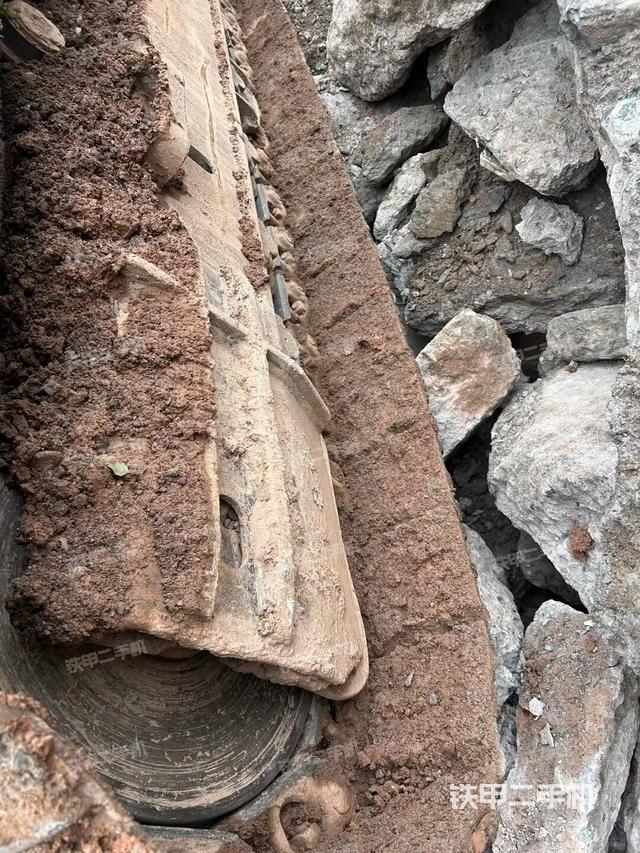 左導(dǎo)向輪（行走機構(gòu)）