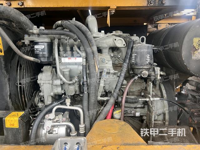 發(fā)動(dòng)機(jī)整體俯視（整機(jī)外觀）