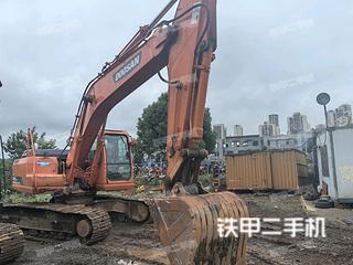 斗山DH220LC-9E挖掘机实拍图片