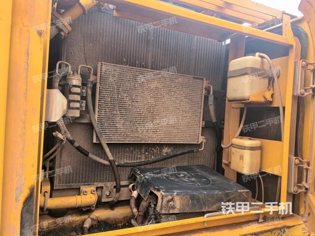 散熱器正面（大件艙室）