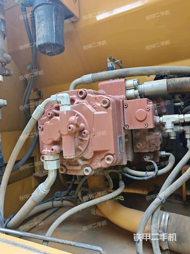 液壓泵室（大件艙室）