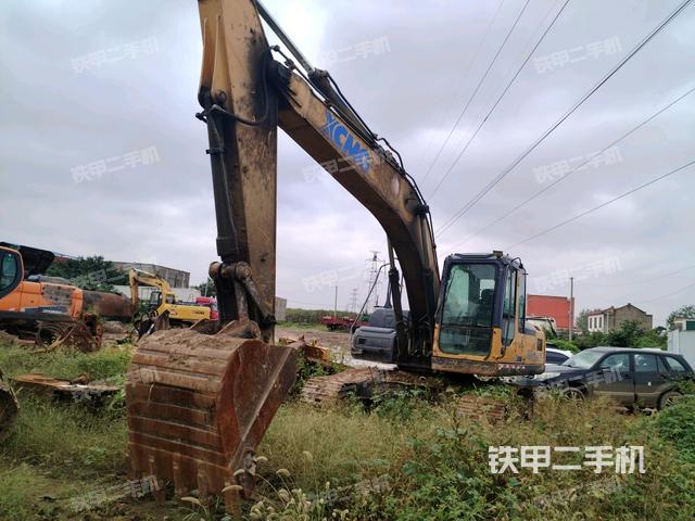 徐工XE215D挖掘機(jī)